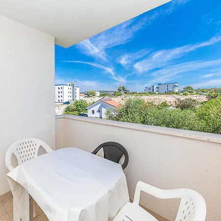 Apartment Amazing In Okrug Gornji *